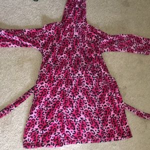 Total Girl children’s bath robe. Size 10-12